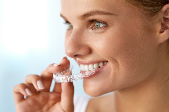 limpiar tu ortodoncia Invisible? | Interoralia